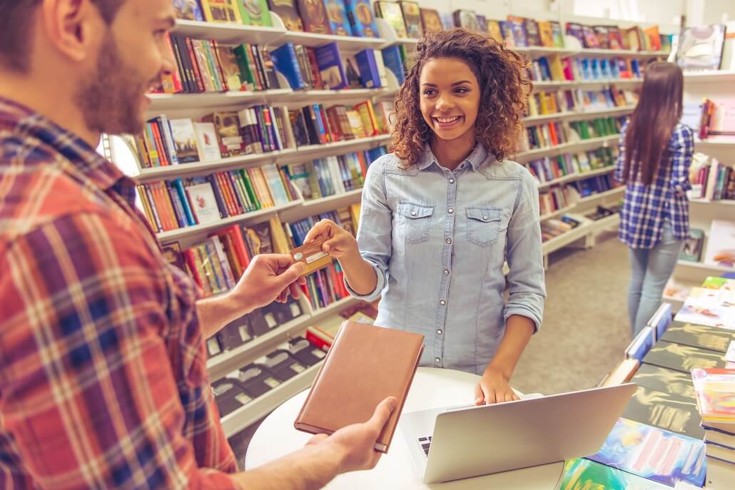 Student making purchase using student discount