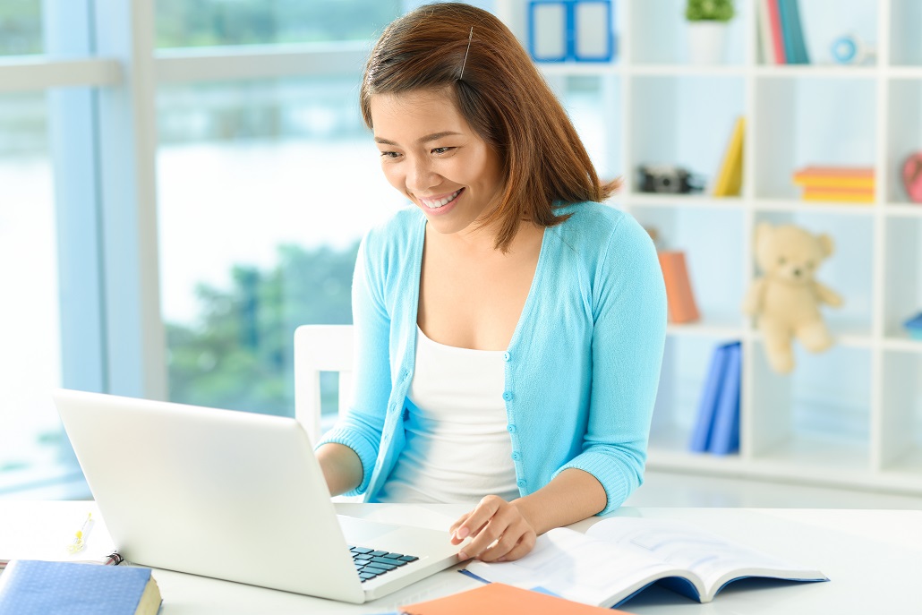 Student using laptop to view PSAT/NMSQT scores