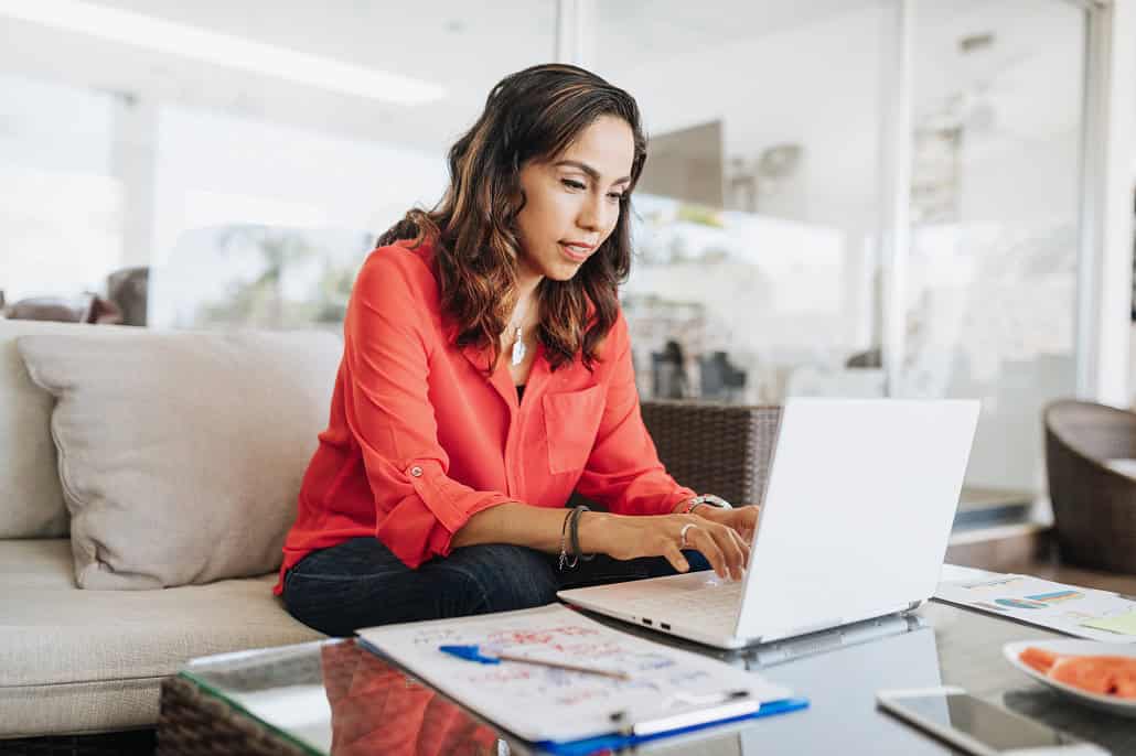 woman working on coputer